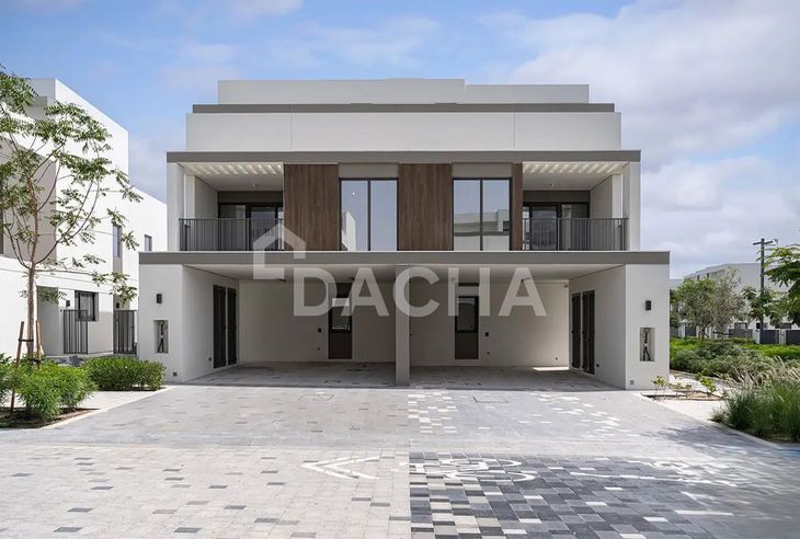 4 bedroom villa for sale banner - Dacha