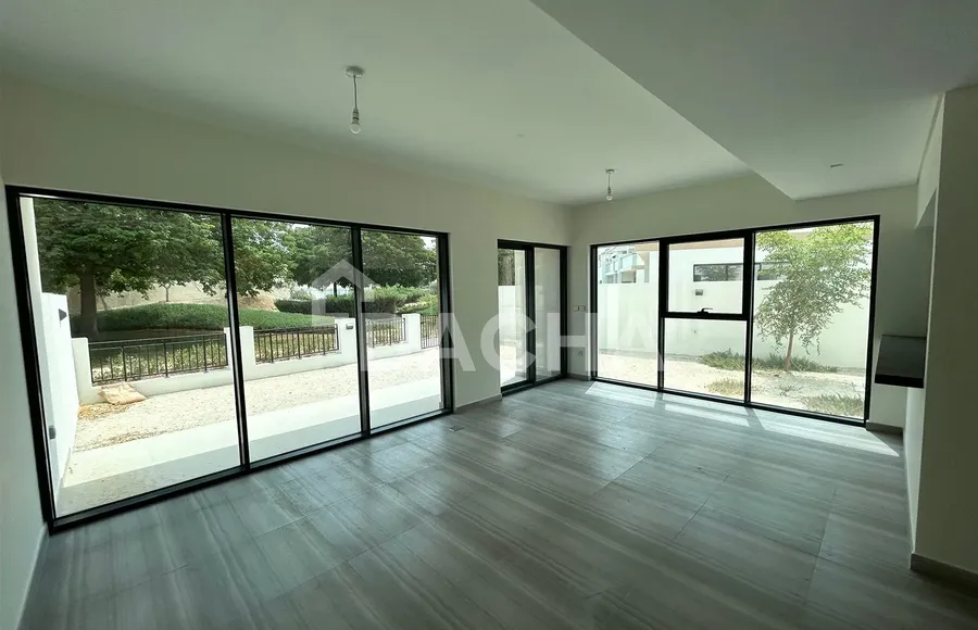 4 bedroom villa to rent - Dacha