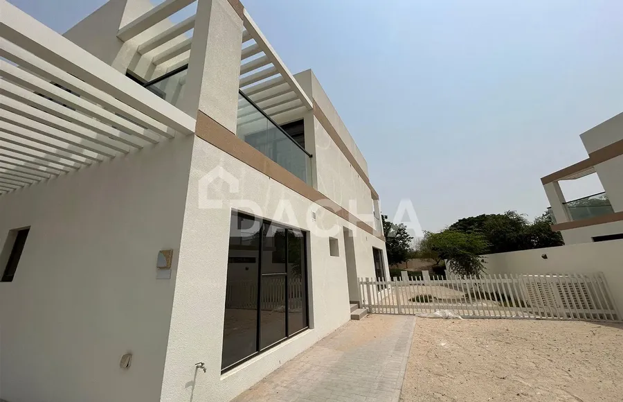 4 bedroom villa to rent - Dacha