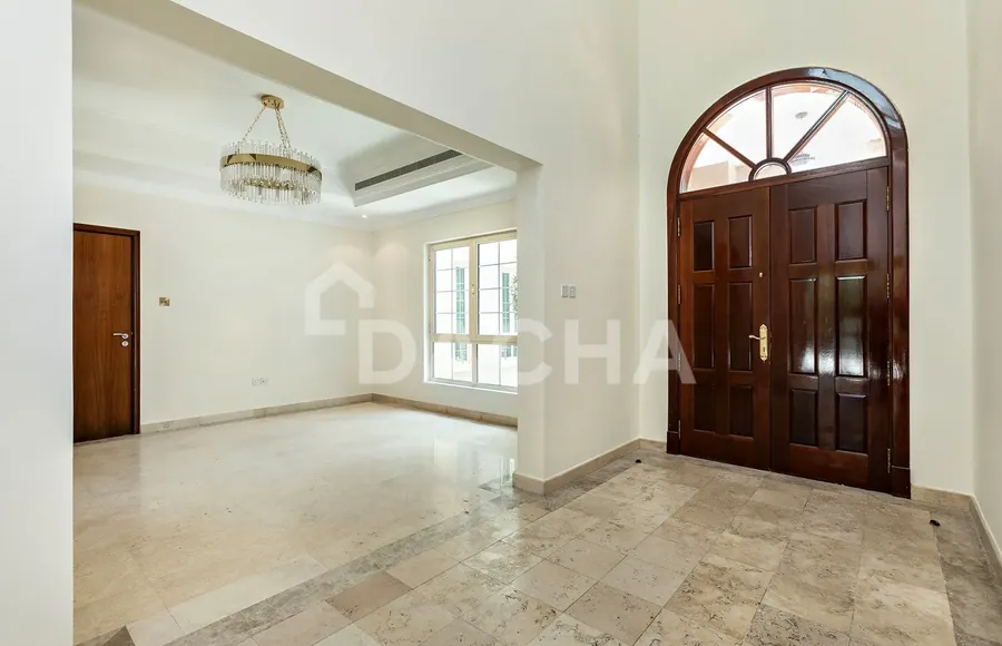 5 bedroom villa for sale - Dacha