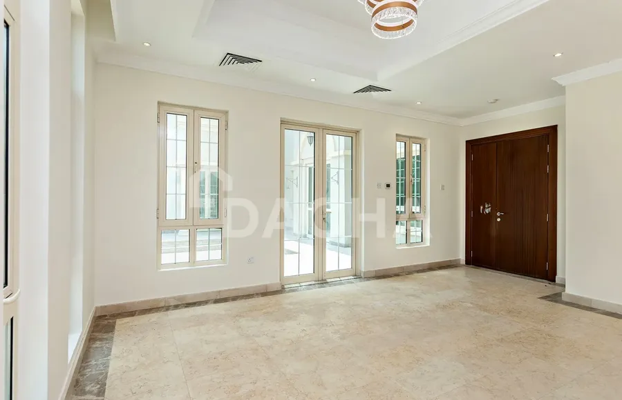 5 bedroom villa for sale - Dacha
