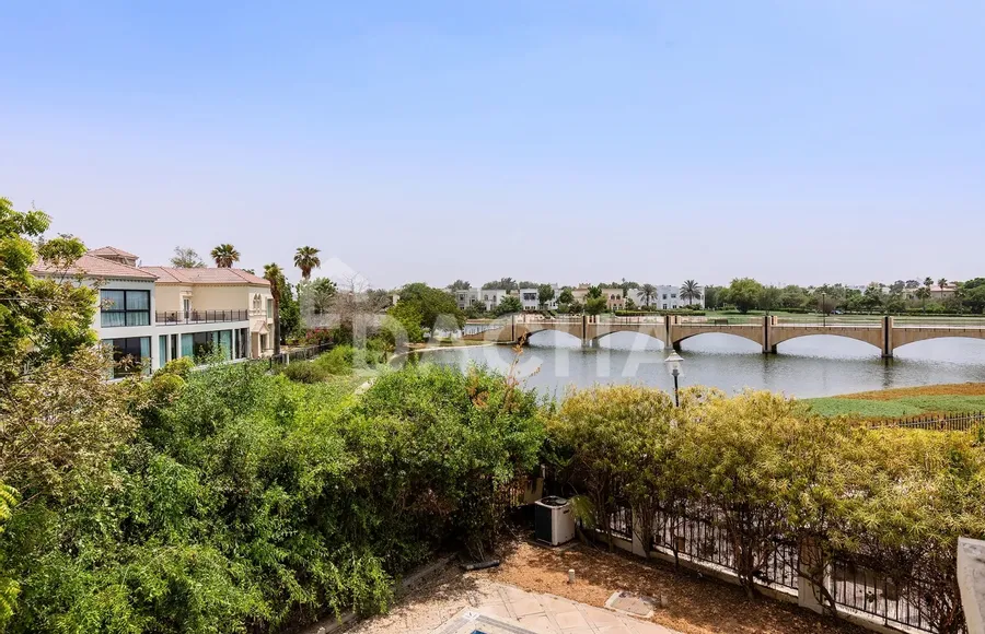 5 bedroom villa for sale - Dacha