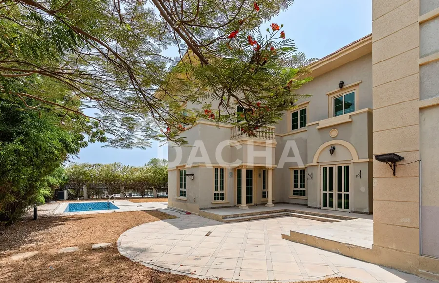 5 bedroom villa for sale - Dacha