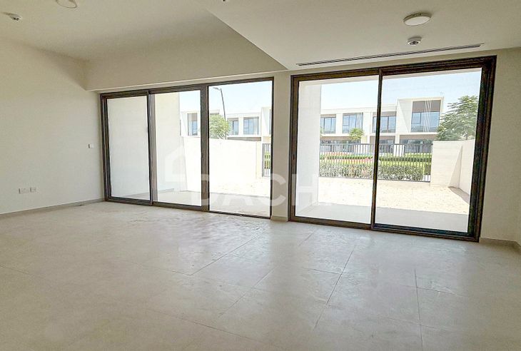 3 bedroom townhouse to rent banner - Dacha