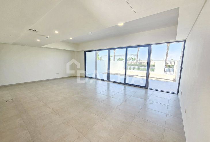 3 bedroom townhouse to rent banner - Dacha
