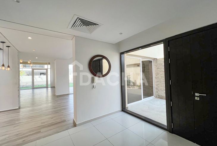 4 bedroom villa to rent banner - Dacha