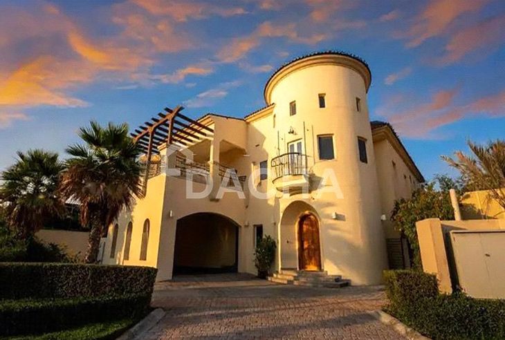 6 bedroom villa for sale banner - Dacha
