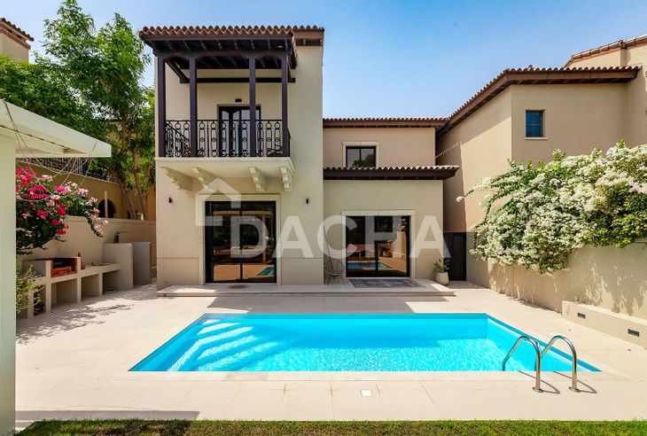 4 bedroom villa for sale banner - Dacha