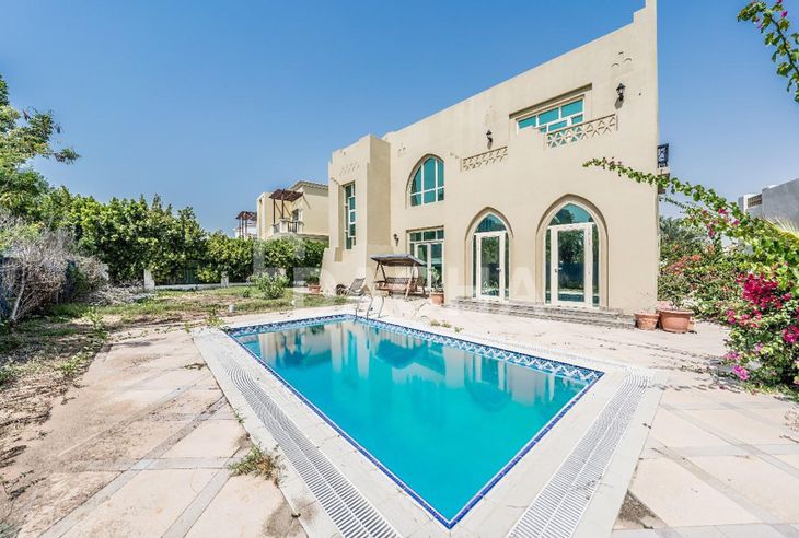 4 bedroom villa to rent banner - Dacha