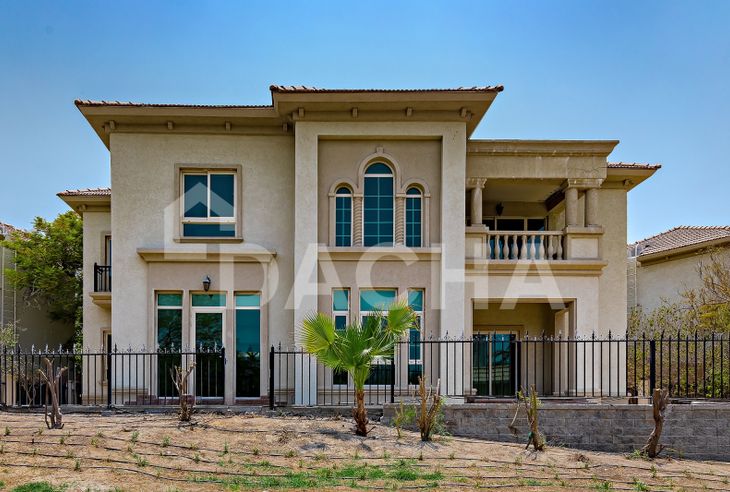 4 bedroom villa for sale banner - Dacha
