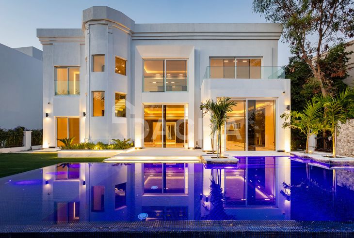4 bedroom villa for sale banner - Dacha