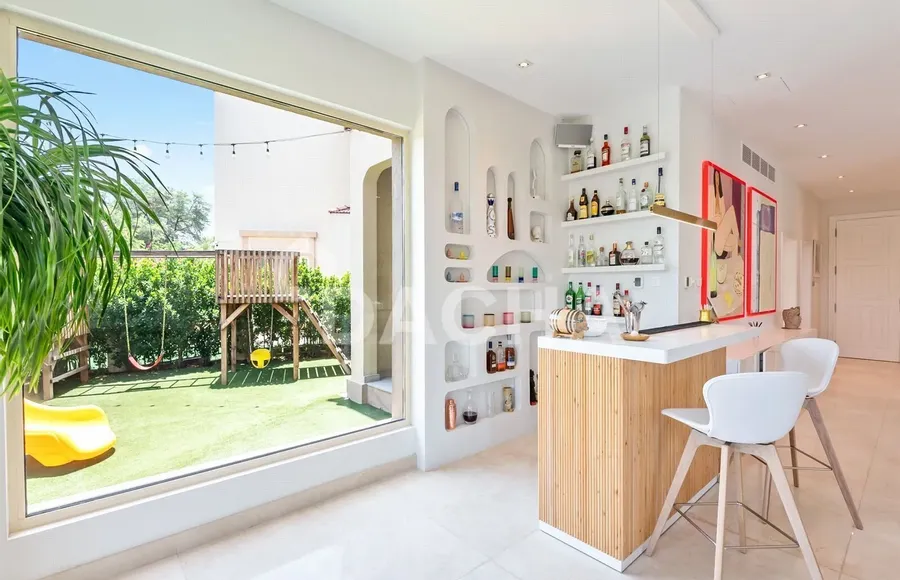 4 bedroom villa to rent - Dacha