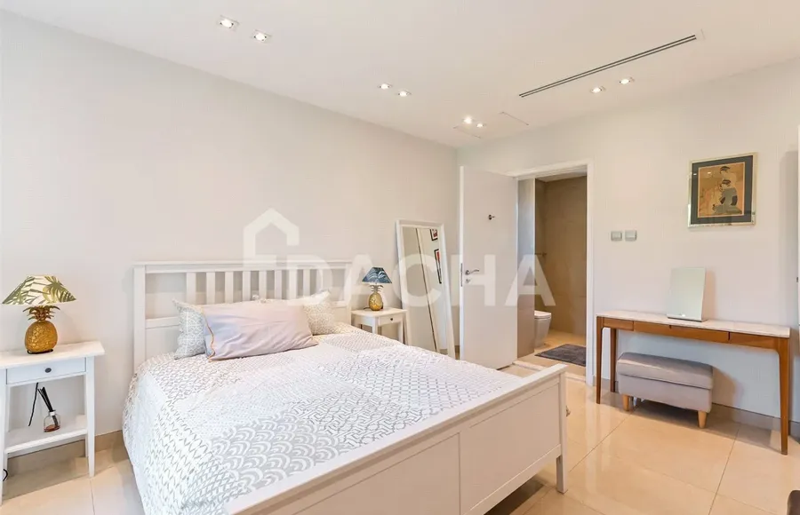 4 bedroom villa to rent - Dacha