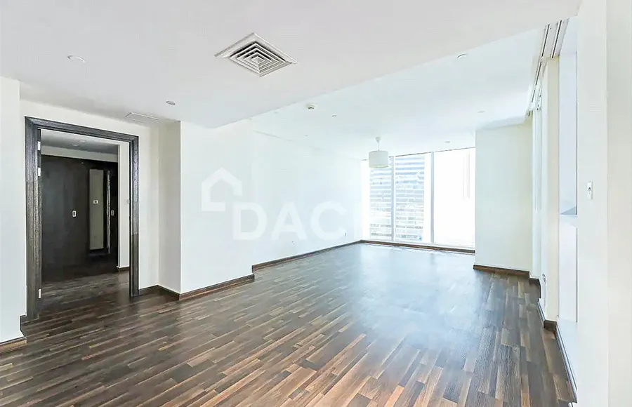 4 bedroom apartment to rent - Dacha