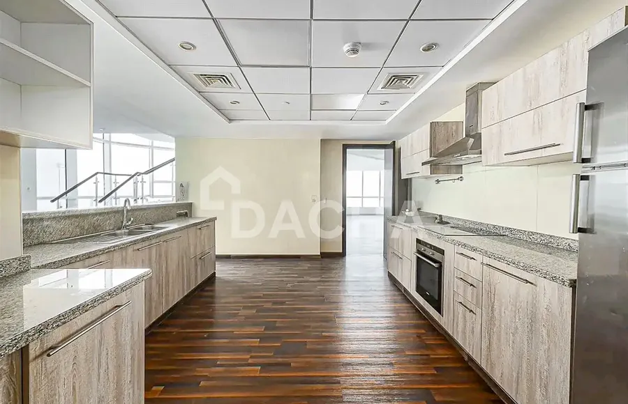 4 bedroom apartment to rent - Dacha