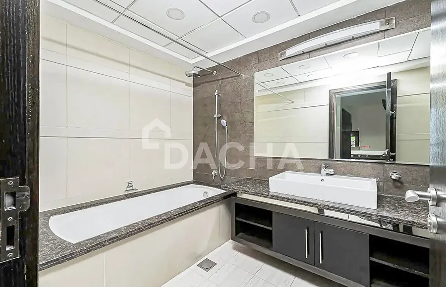 4 bedroom apartment to rent - Dacha