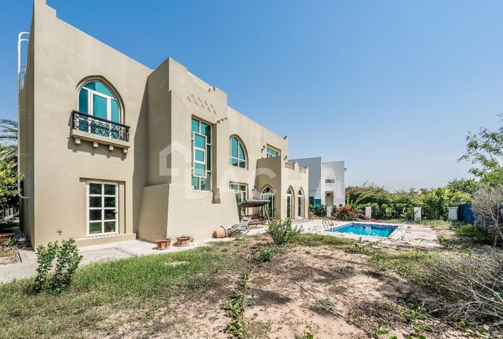 4 bedroom villa for sale banner - Dacha