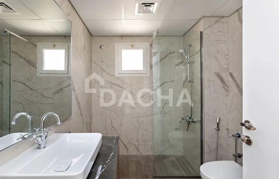 5 bedroom villa to rent - Dacha