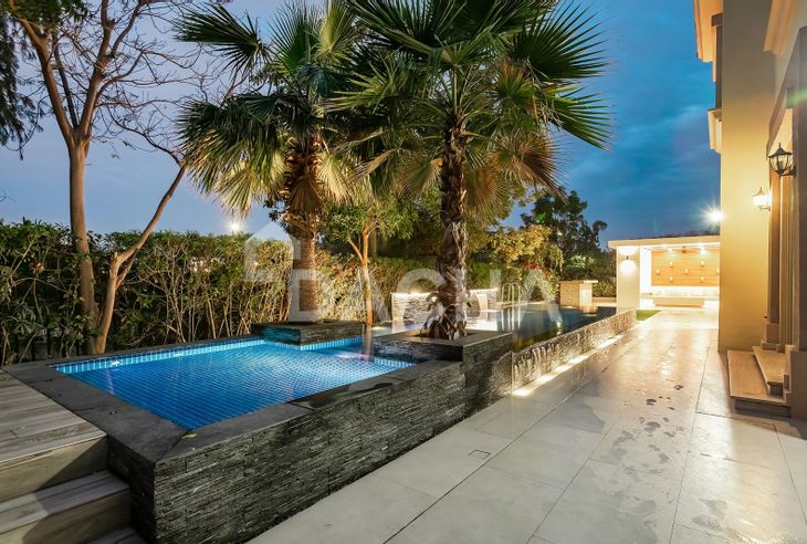 4 bedroom villa for sale banner - Dacha