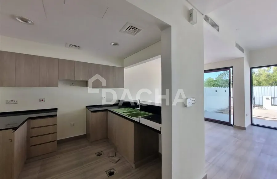 4 bedroom villa to rent - Dacha