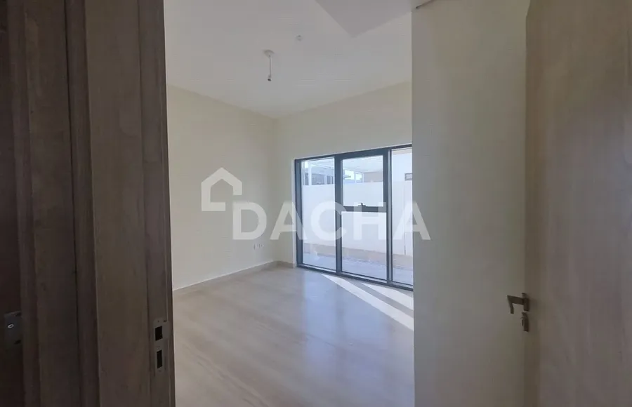 4 bedroom villa to rent - Dacha