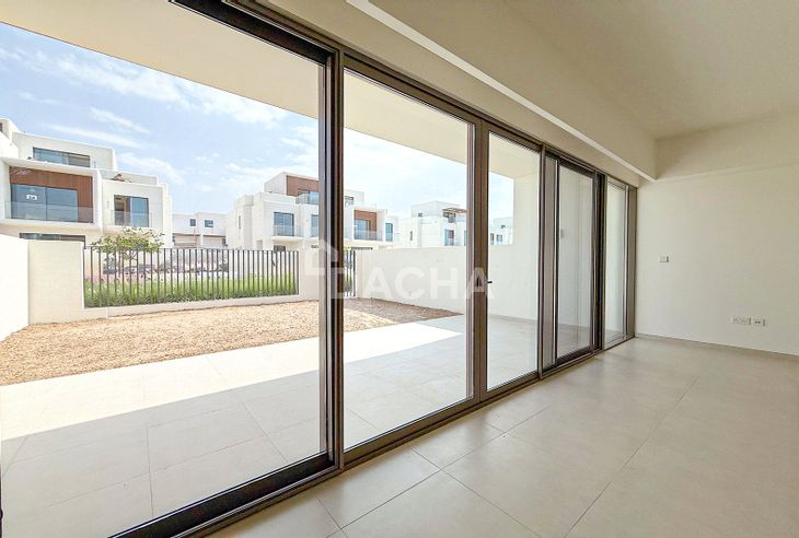 3 bedroom townhouse to rent banner - Dacha