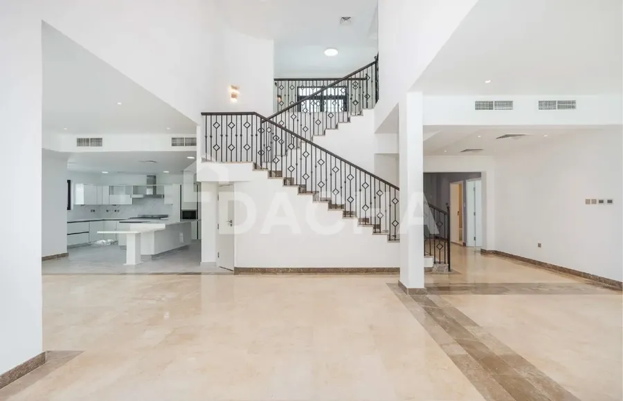 4 bedroom villa to rent - Dacha