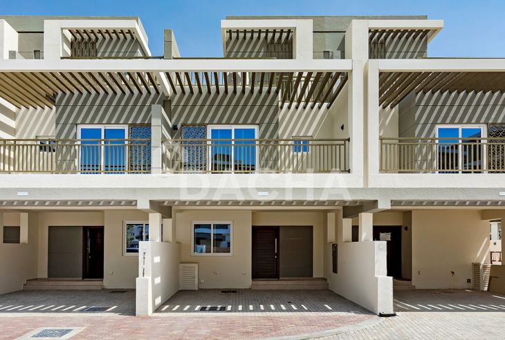 3 bedroom townhouse for sale banner - Dacha