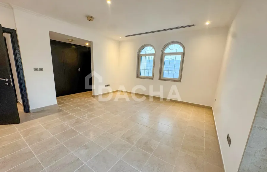 5 bedroom villa for sale - Dacha