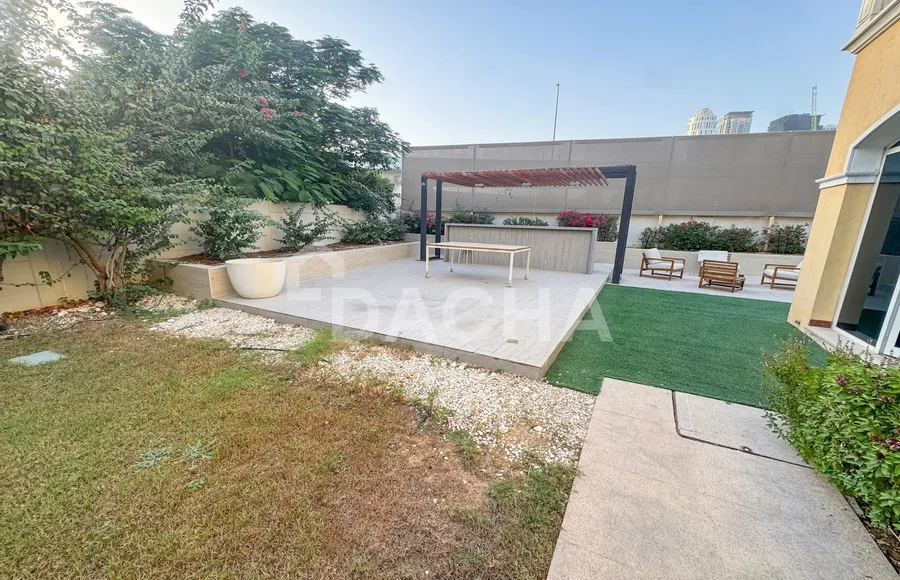 5 bedroom villa for sale - Dacha