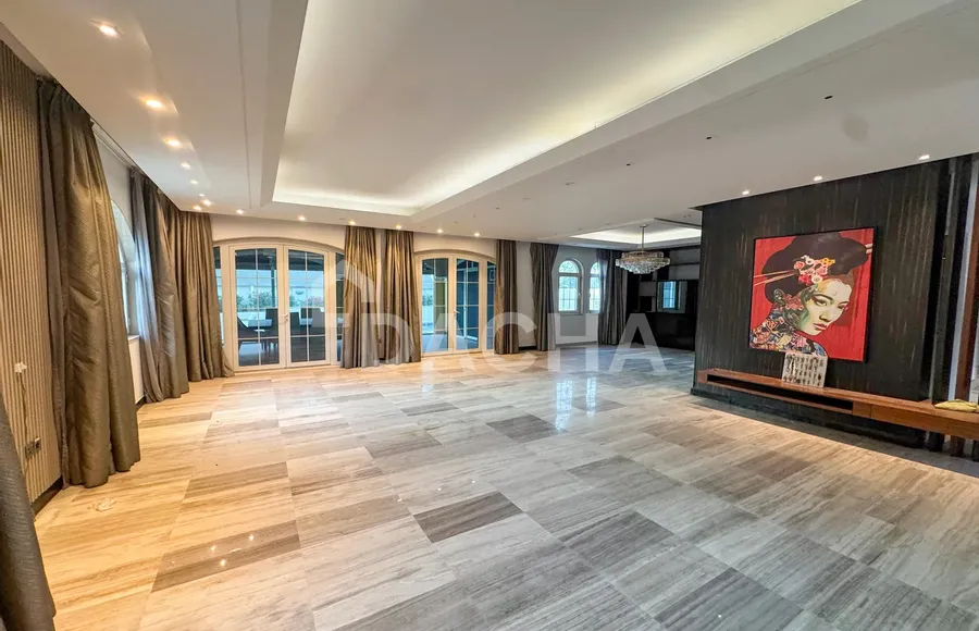 5 bedroom villa for sale - Dacha