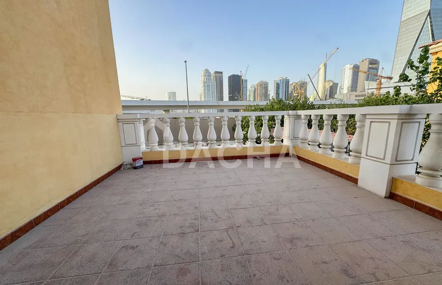 5 bedroom villa for sale - Dacha