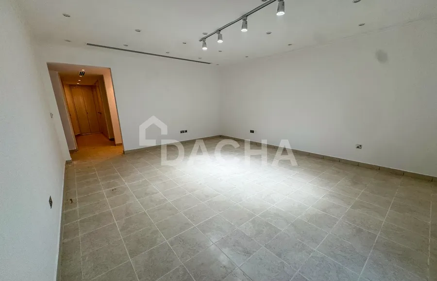 5 bedroom villa for sale - Dacha