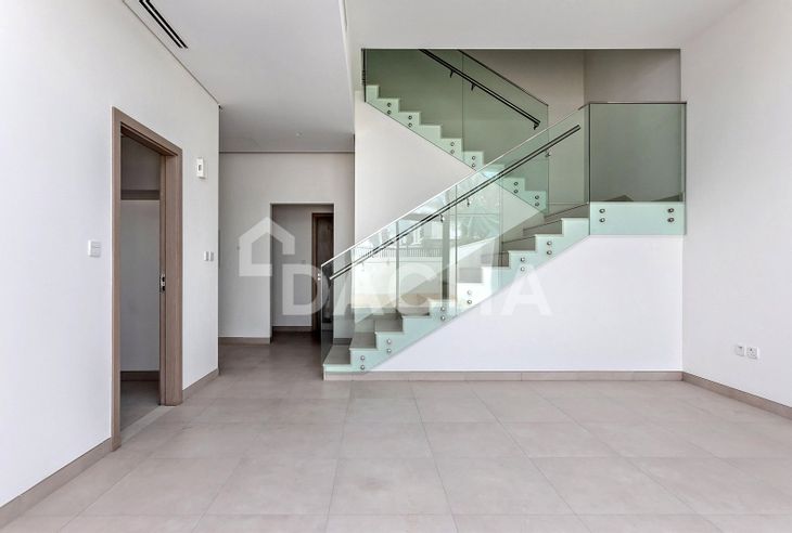 4 bedroom townhouse for sale banner - Dacha