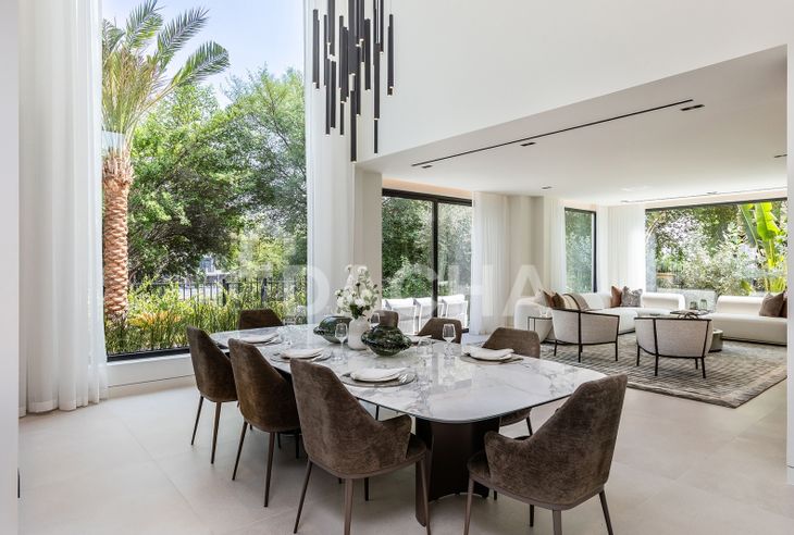 5 bedroom villa for sale banner - Dacha