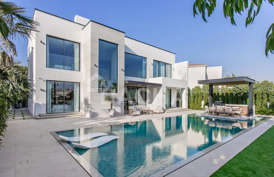 5 bedroom villa for sale - Dacha