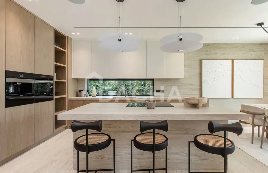 5 bedroom villa for sale - Dacha