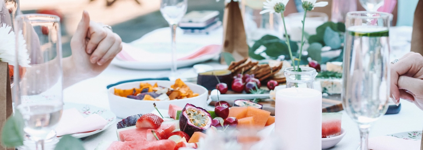 Top 3 New Restaurants and Bars to Try in Dubai in 2023  - Dacha - undefined