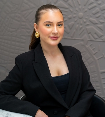 Holly Baker  - Dacha - undefined