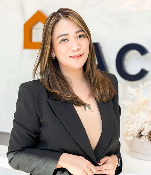 Loydee Valentin - Dacha - undefined