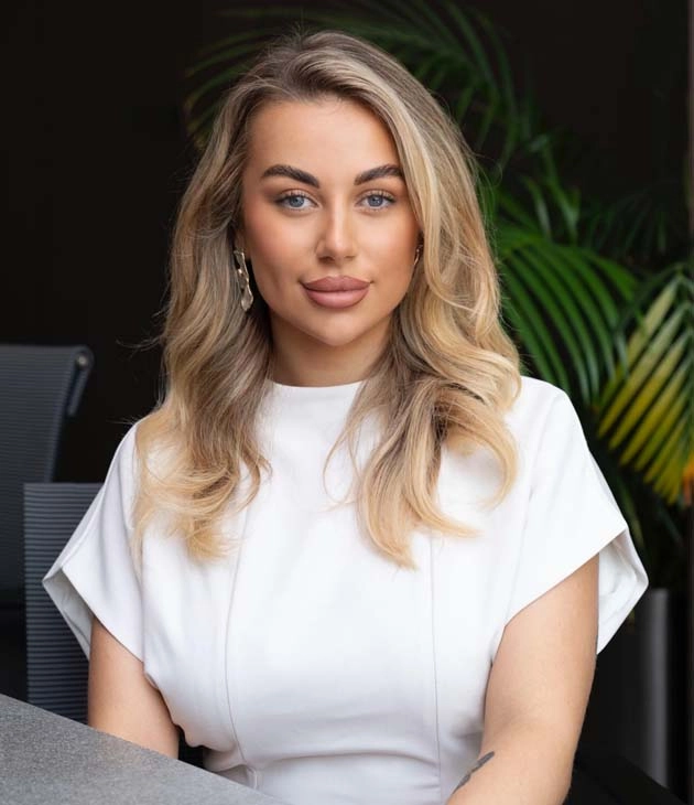 Thalia Rose Benevenuto - Dacha - undefined