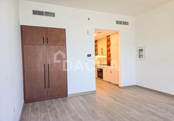 Town Square- Dacha - undefined