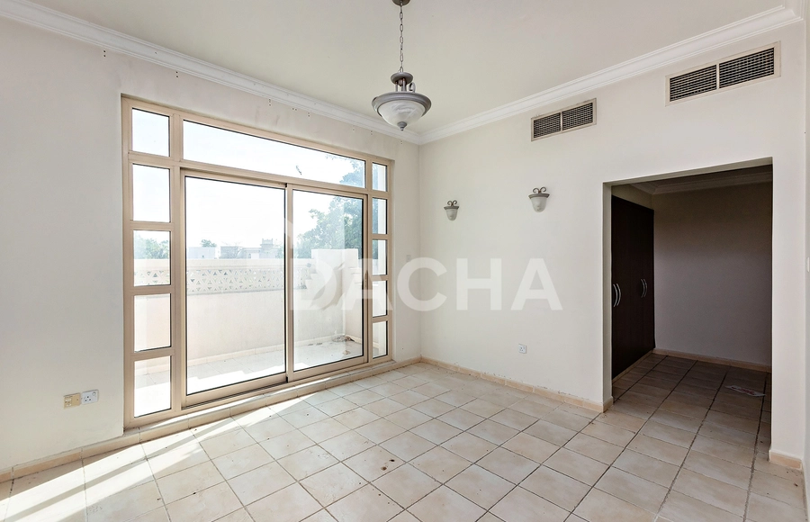 4 bedroom villa for sale - Dacha - undefined