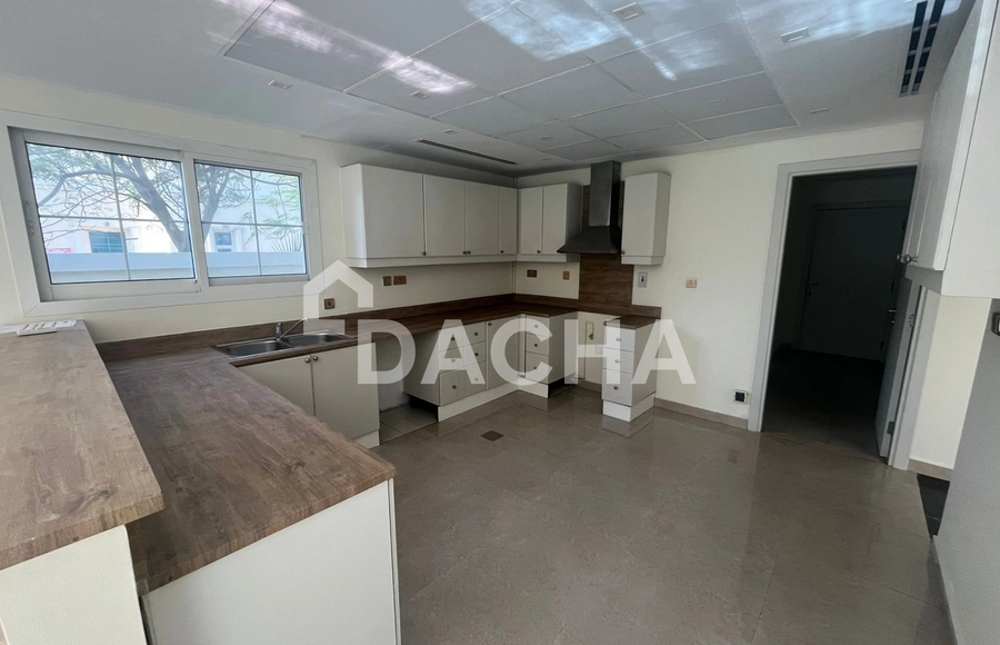 4 bedroom villa to rent - Dacha - undefined